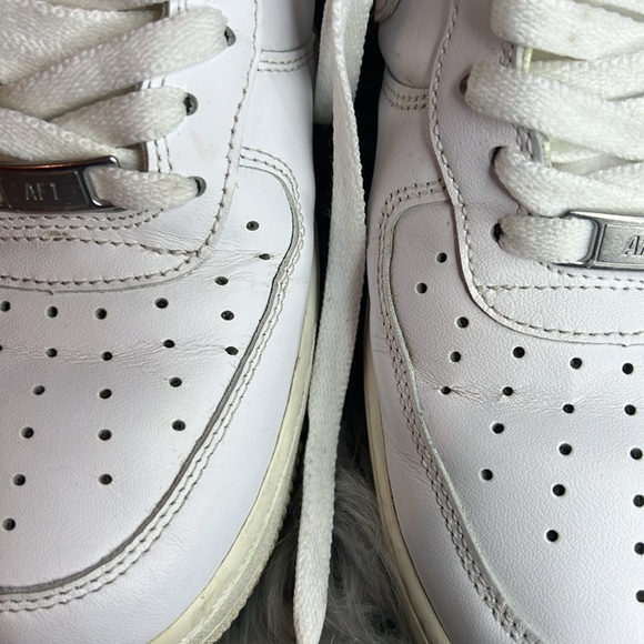 Nike Men's White Airforce 1 Shoes size 9 - Picture 13 of 15
